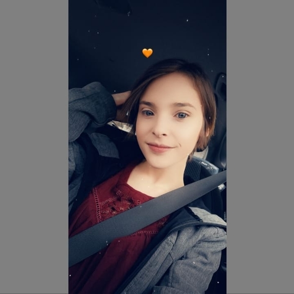 Meet your Posher, Alexis - Picture 1 of 1